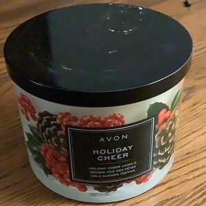 AVON HOLIDAY CHEER 3 WICK CANDLE
